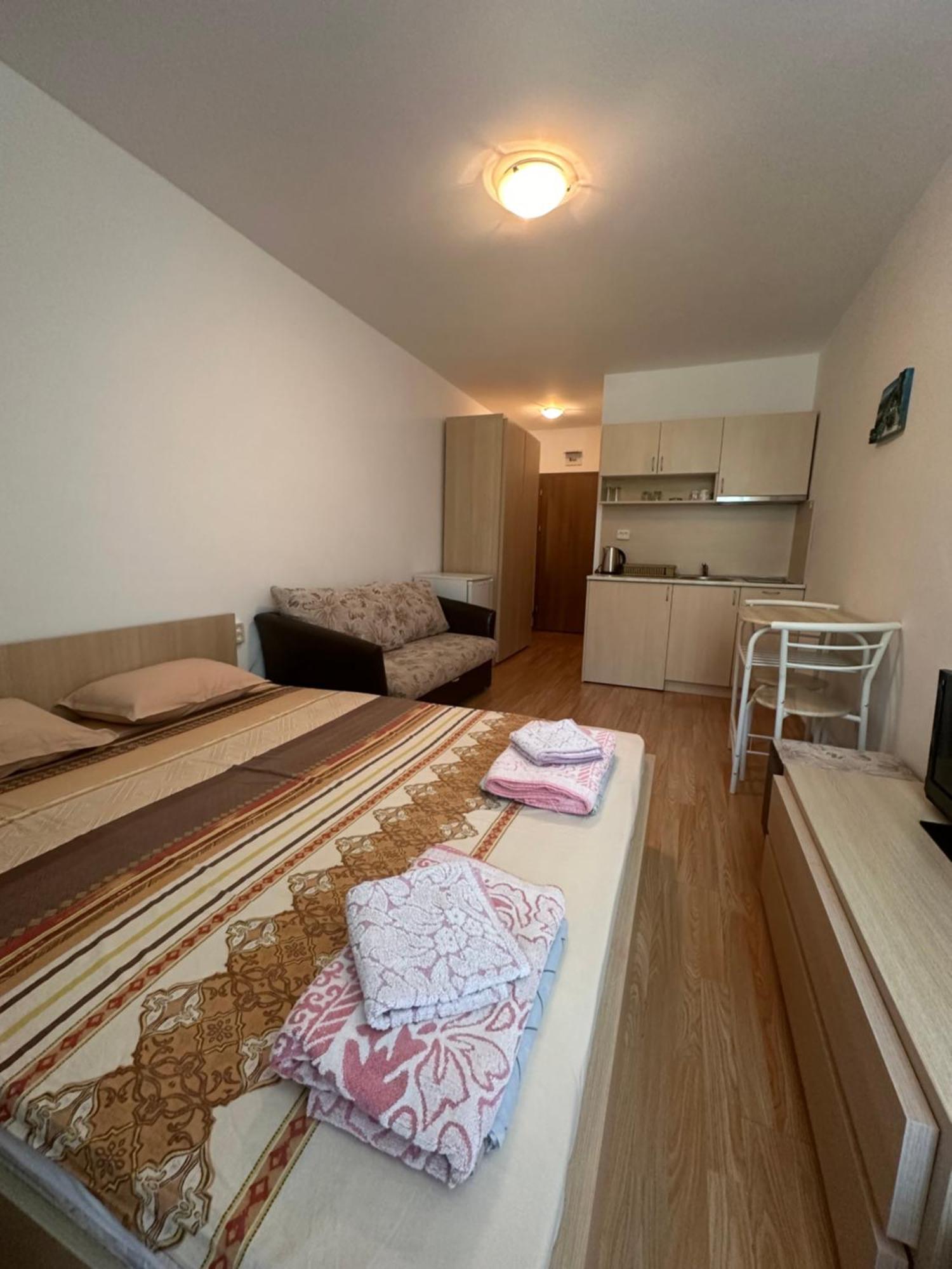 Gerber Residence 1 2 3 Sunny Beach Esterno foto